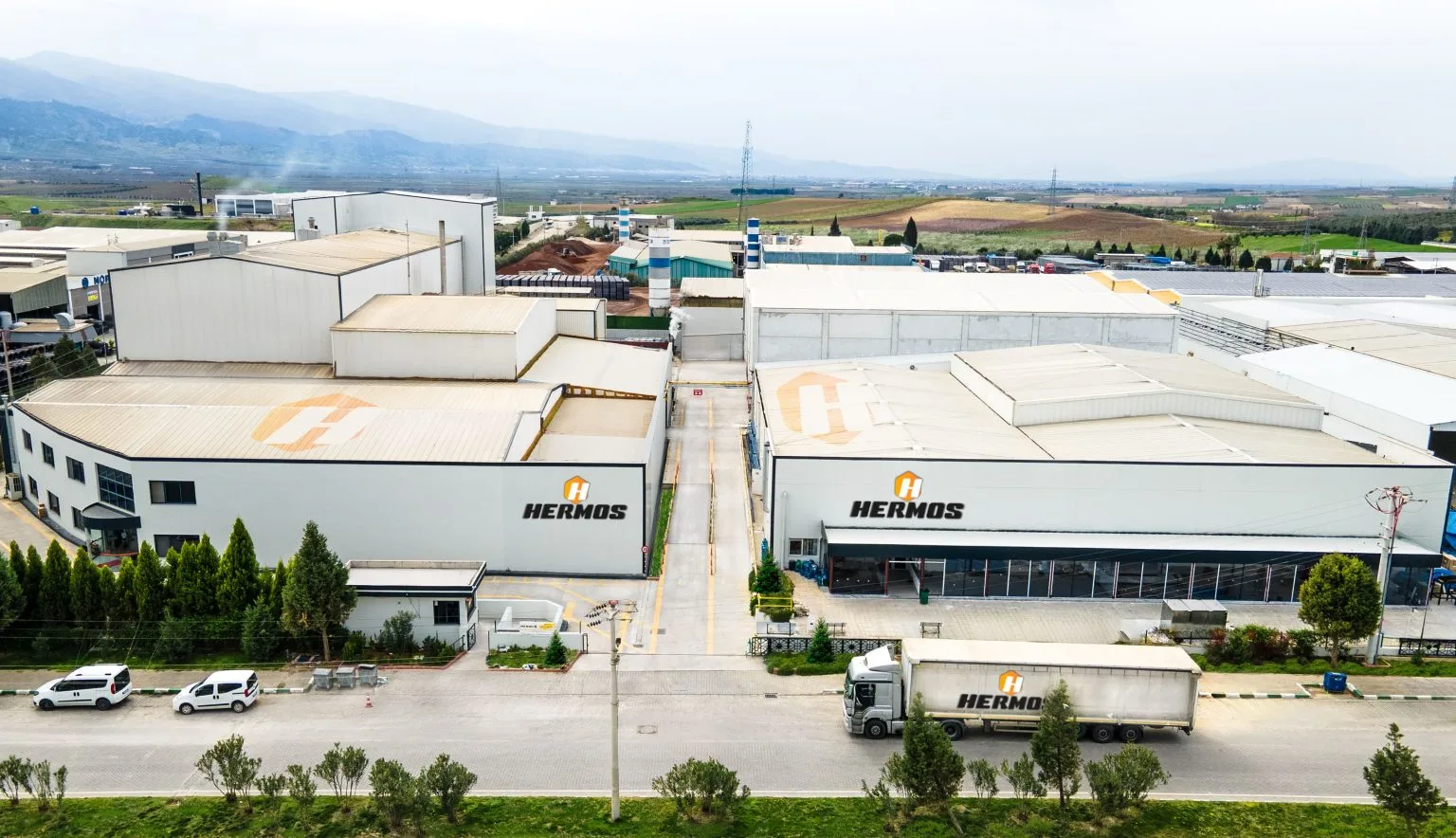 Hermos Pet Food üretim tesisi, havadan görünüm